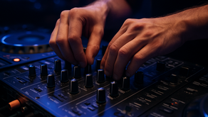Understanding the Blending: DJ Mix with EQ