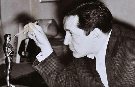 Copy of VUDE Still.jpg