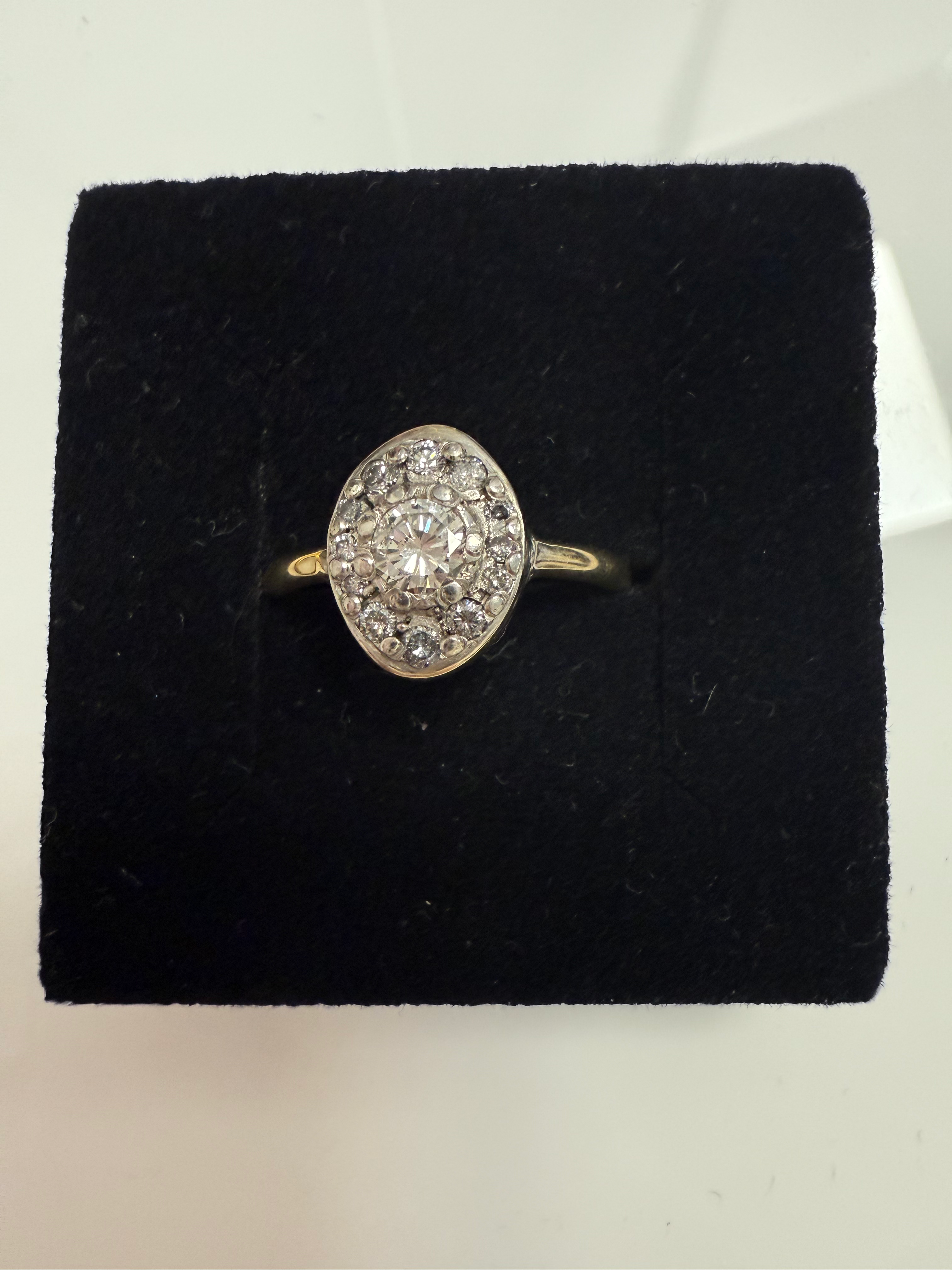 18ct Yellow Gold Diamond Cluster Ring
