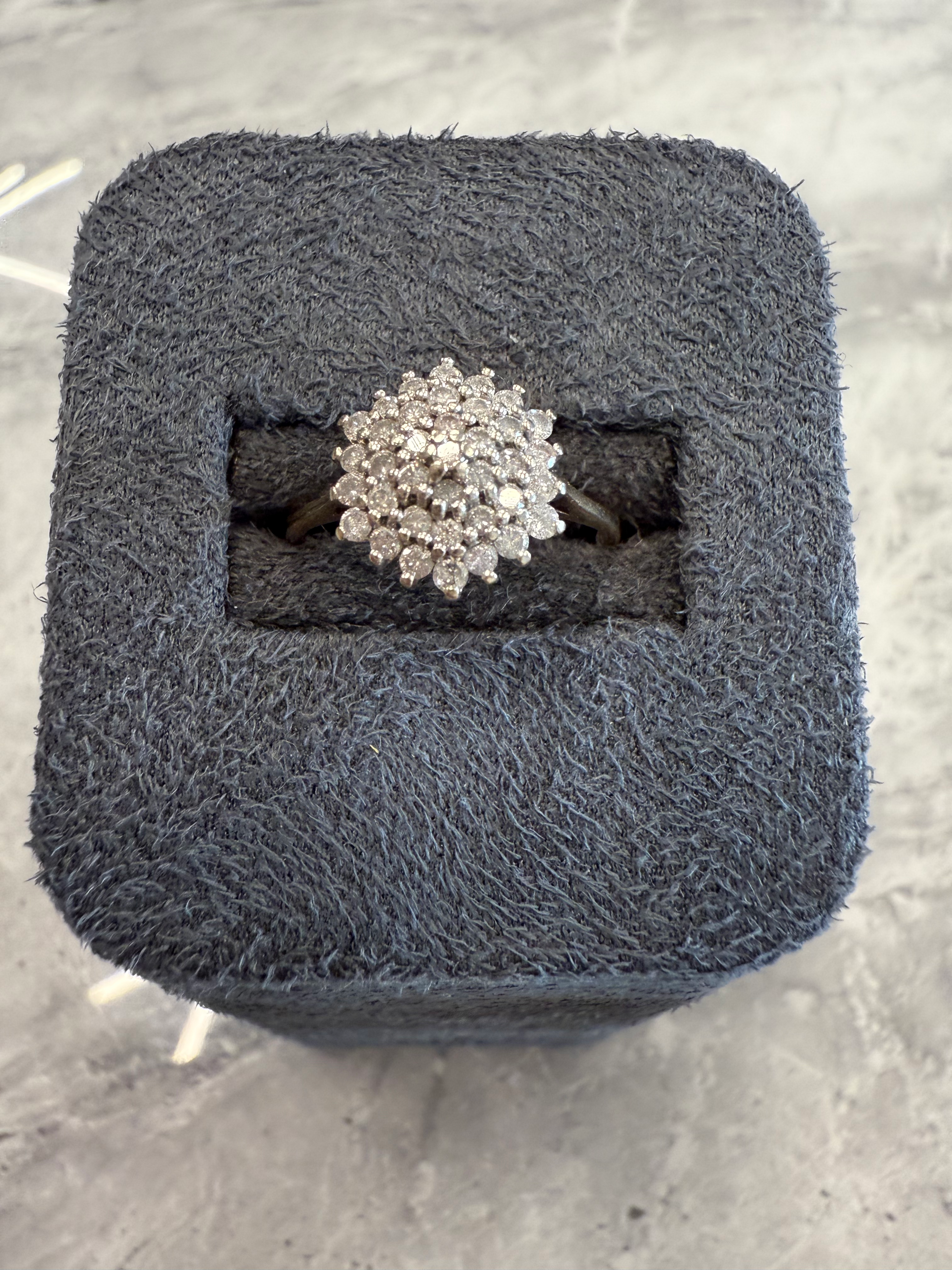 18ct Yellow Gold Diamond Cluster Ring