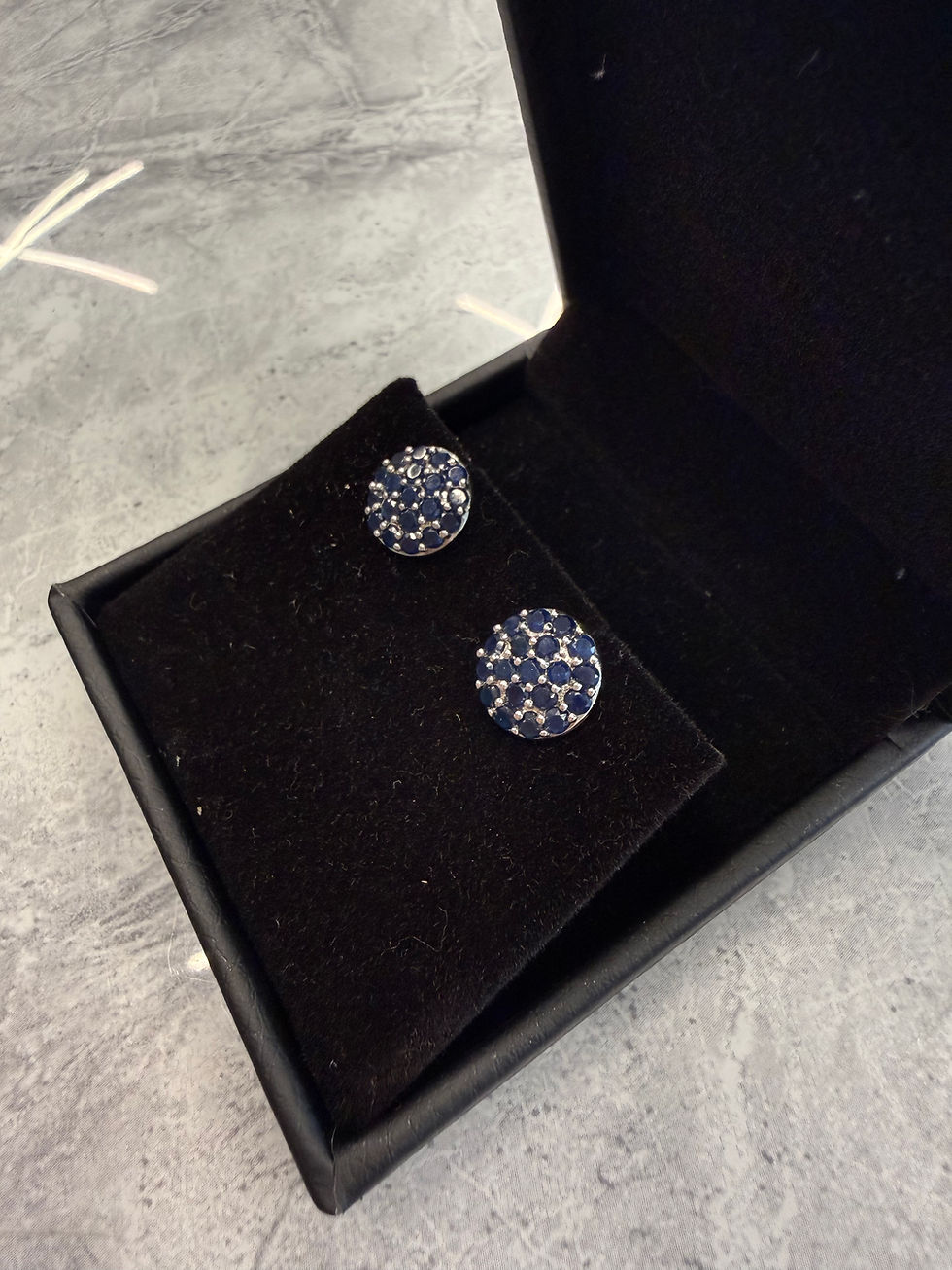 Thumbnail: Platinum Blue Sapphire Earrings 