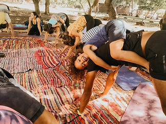 Acroyoga-3.jpg