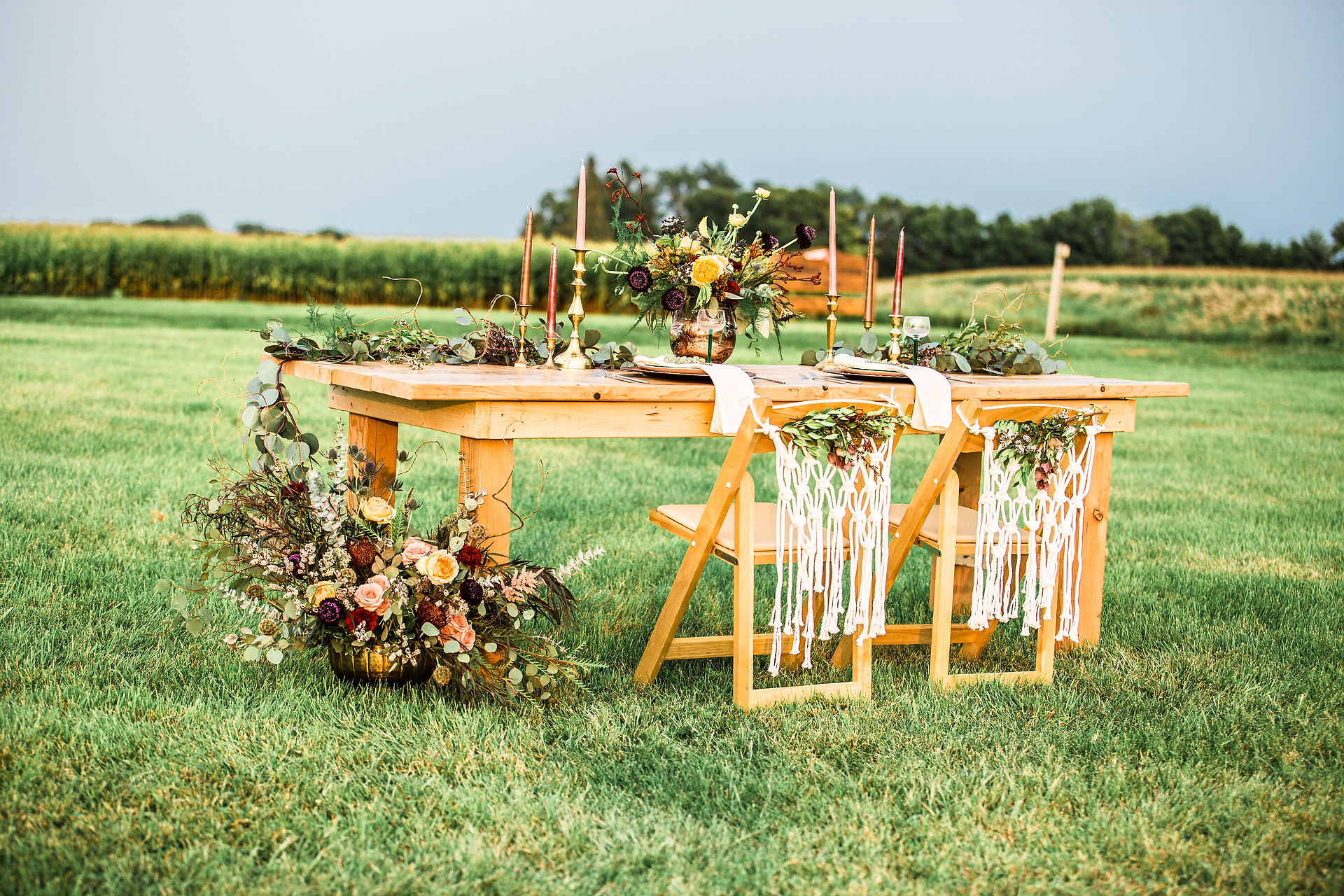 table scape staging and flowers