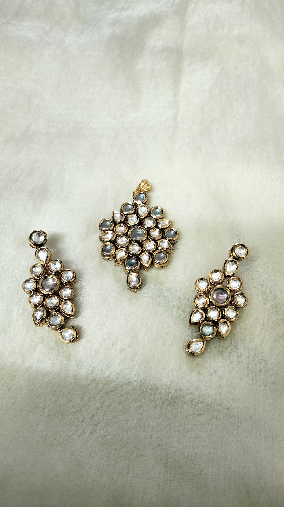 Kundan pendant set