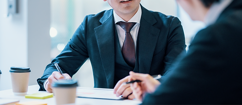 Una consultoría respaldada por asesores fiscales en materia de traslado de activos, reestructuración empresarial, apertura de empresas, optimización fiscal, documentación y tributaciones.