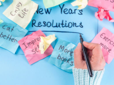 Post it notes describing new years resolutions