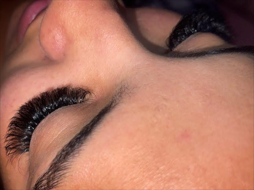 Thumbnail: Volume Eyelash Extensions