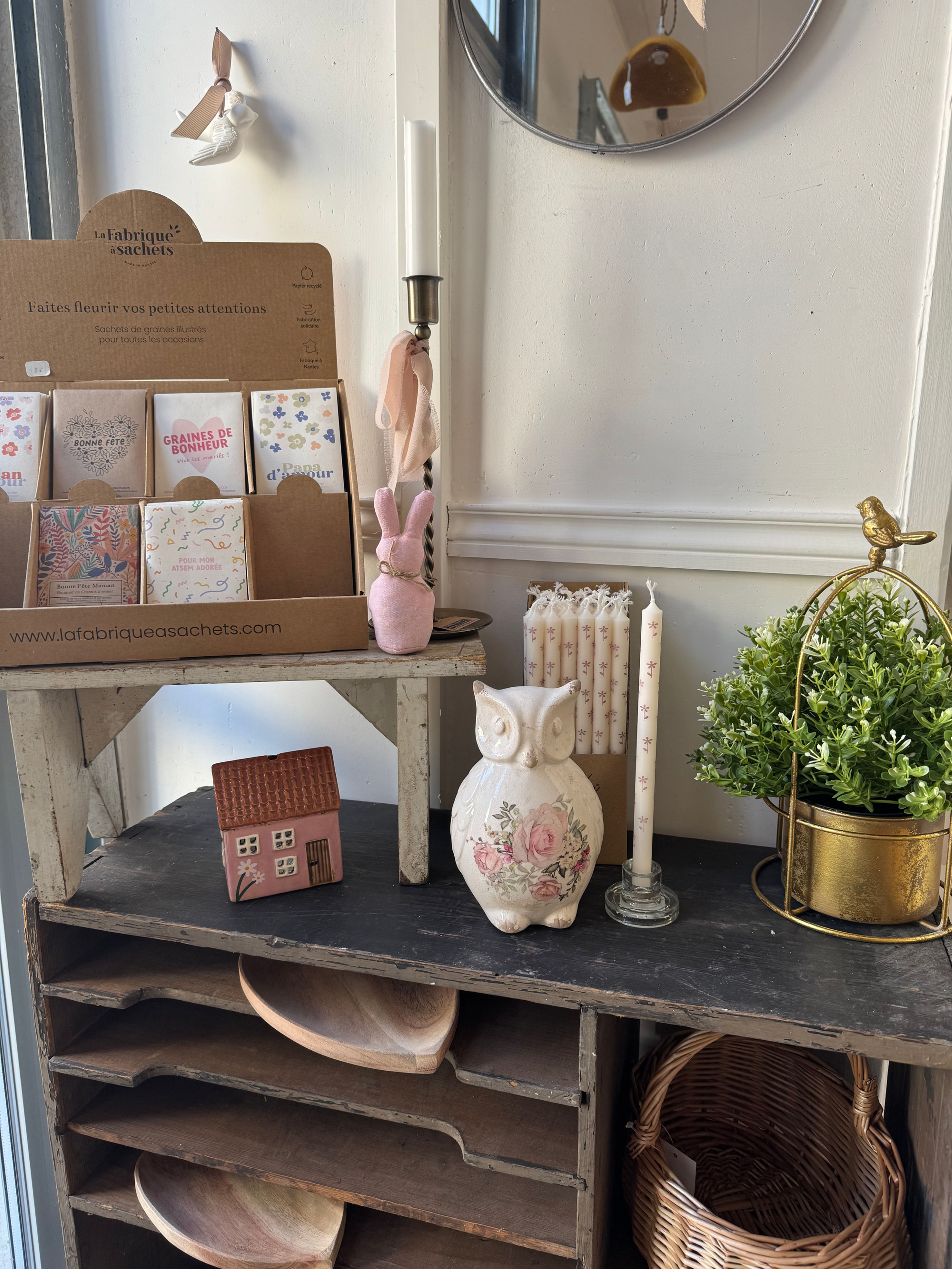 La petite chouette décorative fleurie 