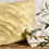 Miniature : La housse de coussin fleurie 