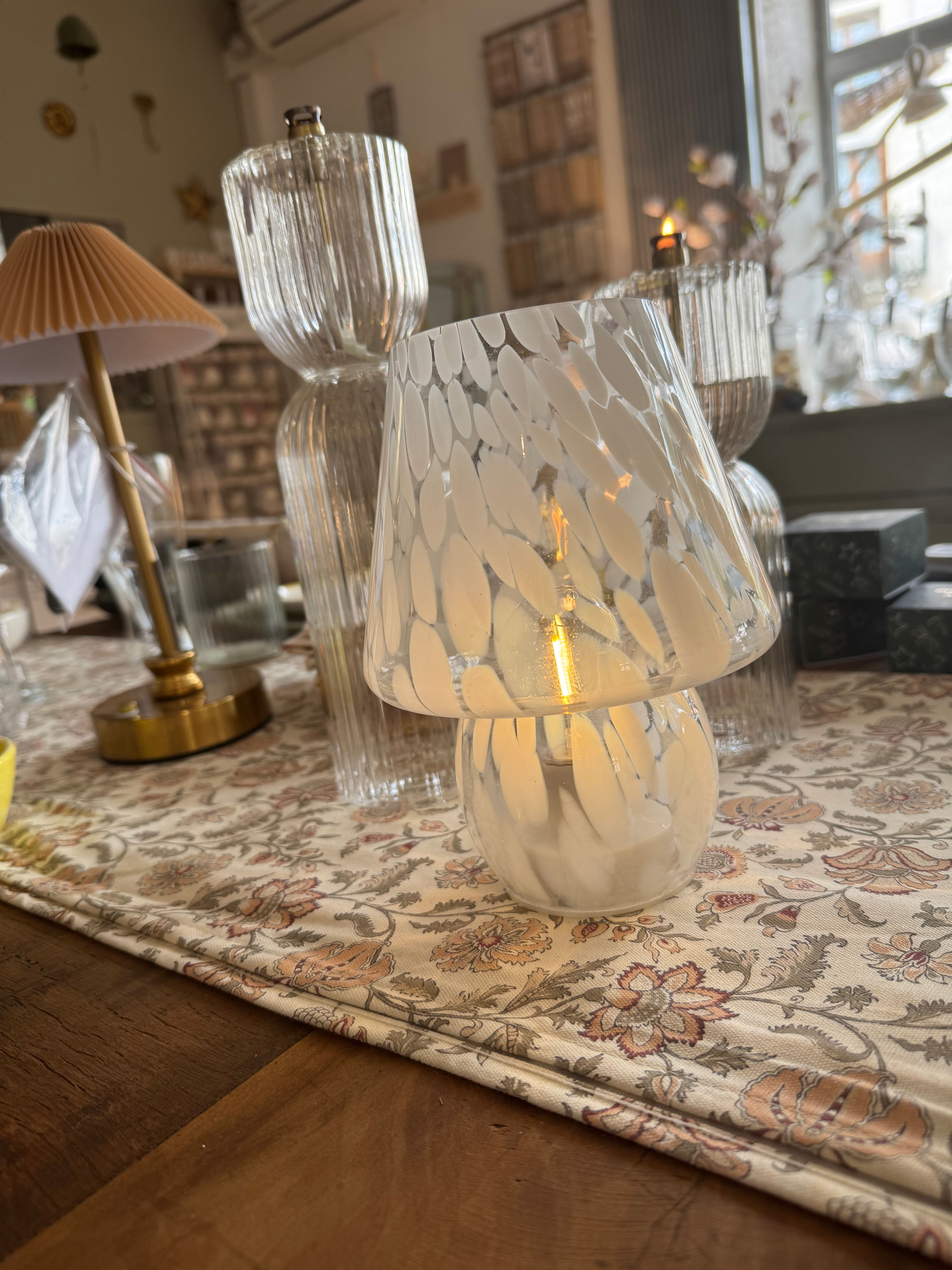 La lampe de table LED