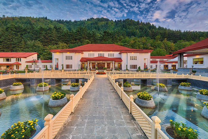 The Lalit Grand Palace Srinagar