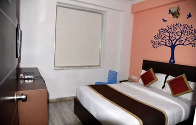 couple friendly hotels in Jaipur