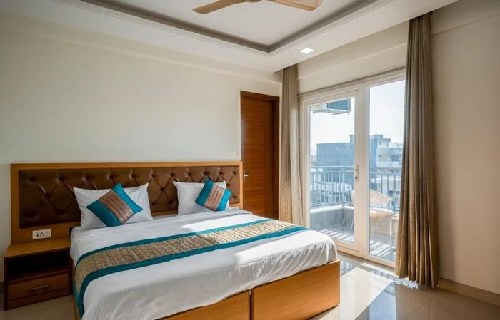 Hotels for couples in Gurugram