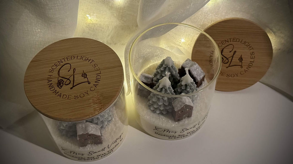 Candela profumata artigianale Small Village in Vaso di Vetro con tappo in Bamboo in cera di soia Bio ed essenze naturali