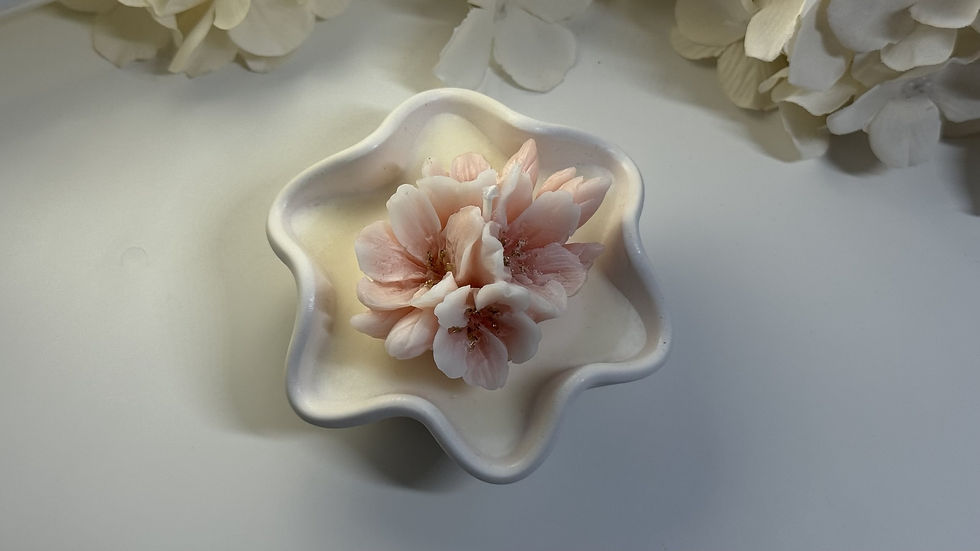 Candela profumata artigianale Vaso Flower in cera di soia Bio Fiori di Pesco in vasetto Fiore in Porcellana Biscuit