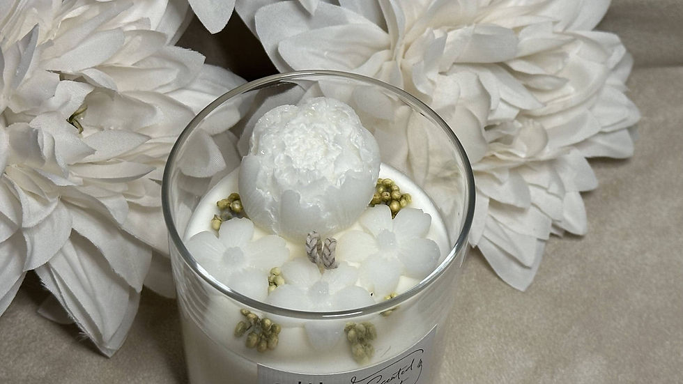 Candela profumata artigianale Bomboniera Bouquet in cera di soia Bio ed essenze naturali certificate in contenitore di vetro