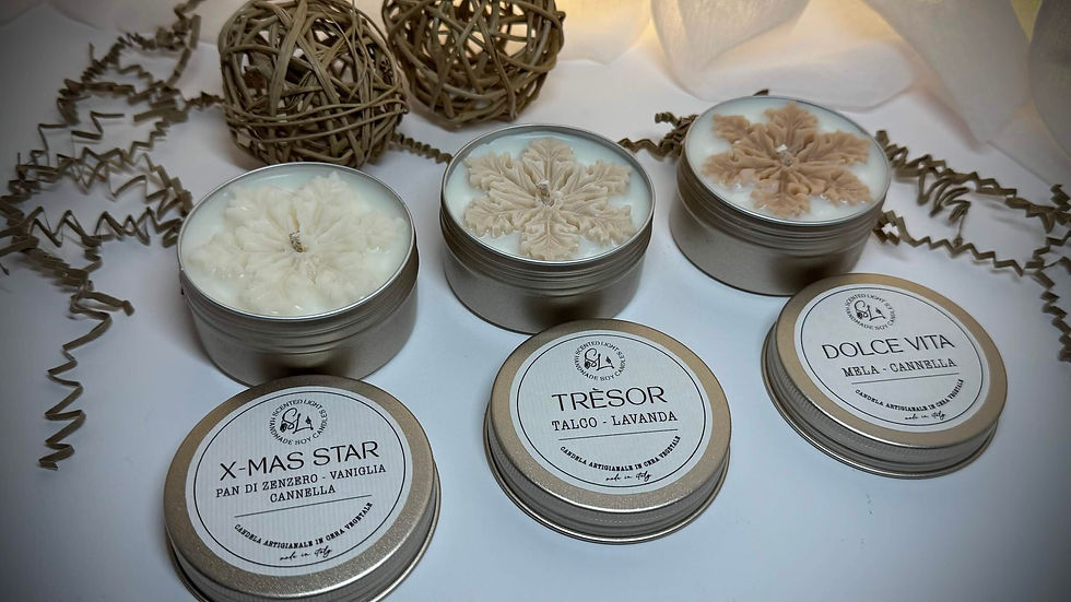 Candela profumata artigianale Fiocco di Neve Tin Box in cera di soia Bio in raffinato vasetto di metallo nel colore Champagne