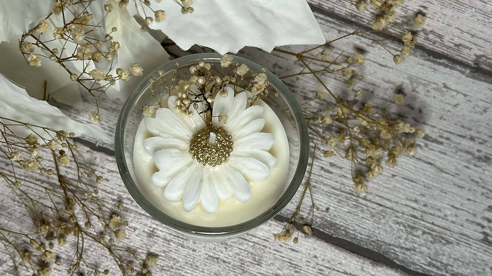 Candela profumata artigianale Margherita in cera di soia Bio ed essenze naturali certificate in contenitore di vetro