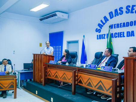 Prefeito Zequinha Lima participa da sessão de retomada dos trabalhos da Câmara Municipal de Cruzeiro do Sul e reafirma respeito ao Poder Legislativo
