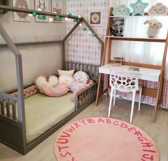 camas montessorianas, cama montessoriano, cama montessoriana,  cama montessoriana solteiro, cama casinha, cama cercadinho solteiro, cama montessoriana com cercadinho, chiqueirinho cama, cama infantil cercadinho, bicama montessori, cama montessori, cama infantil, cama solteiro montessoriana, cama montessoriana com colchão, cama montessori bebe, cama bebe montessori, cama casinha montessoriana, cama montessoriana casinha, camas montessorianas medidas solteiro, cama montessori branca, cama montessoriana madeira, cama montessoriana menina, cama montessoriana menino, montessoriana infantil, 