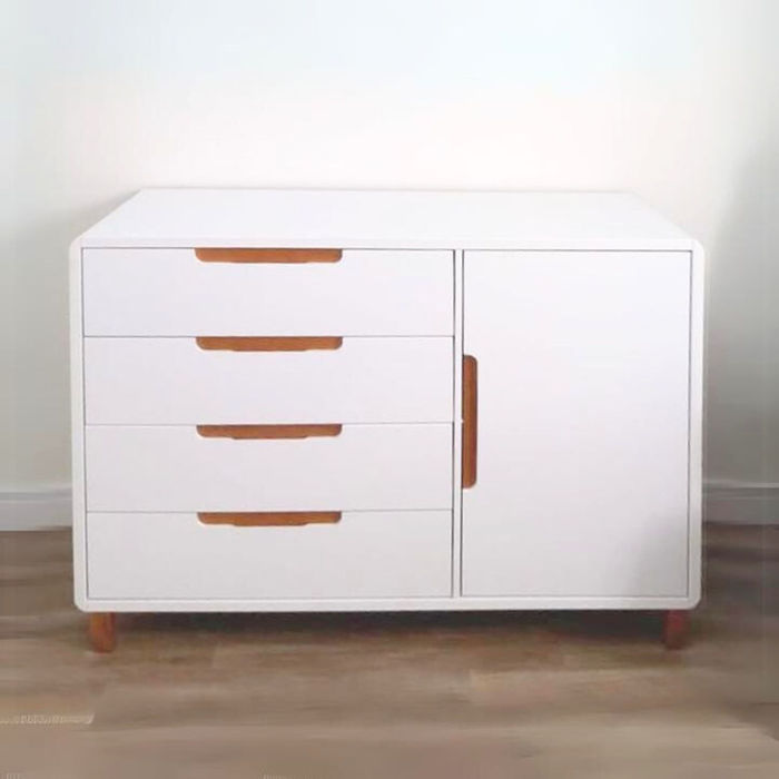 comoda capri nicho branca foto real