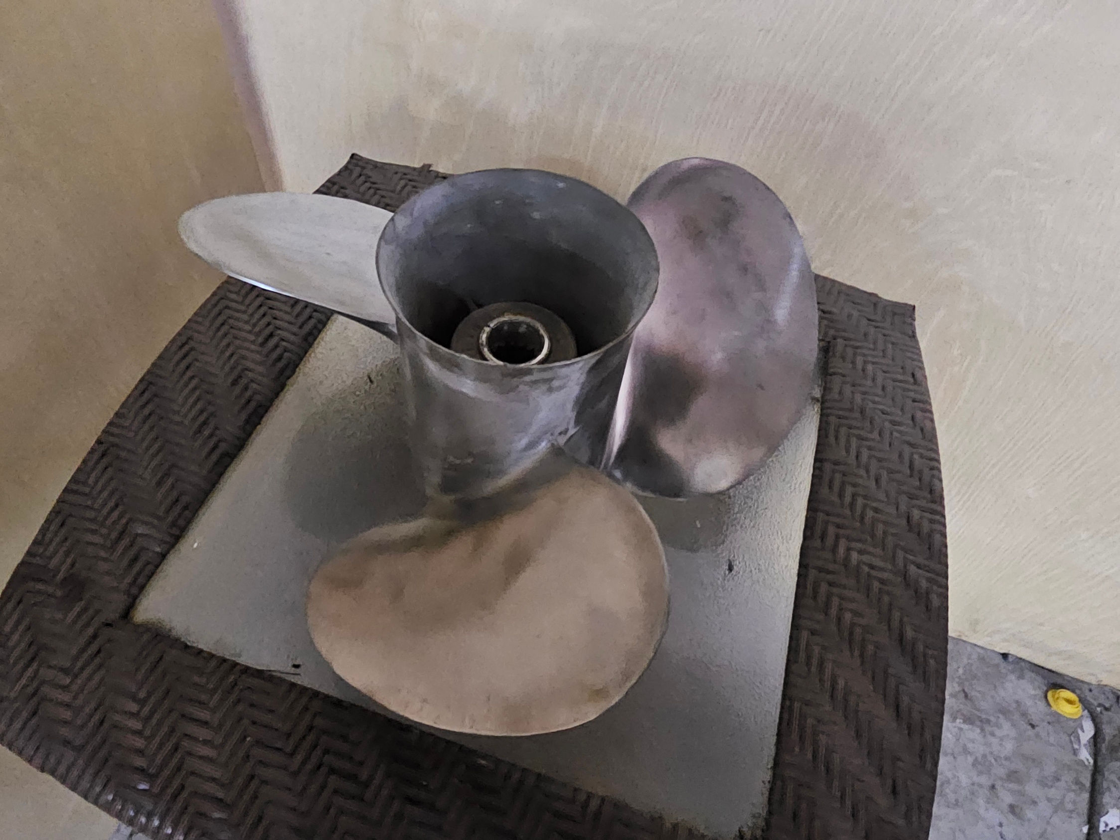 Michigan 15" X 19" RH Outboard Propeller