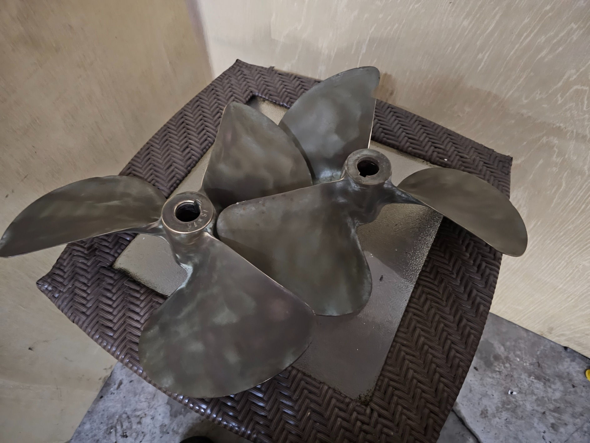 Bronze 15" x 16" LH Propeller 1 1/4" bore