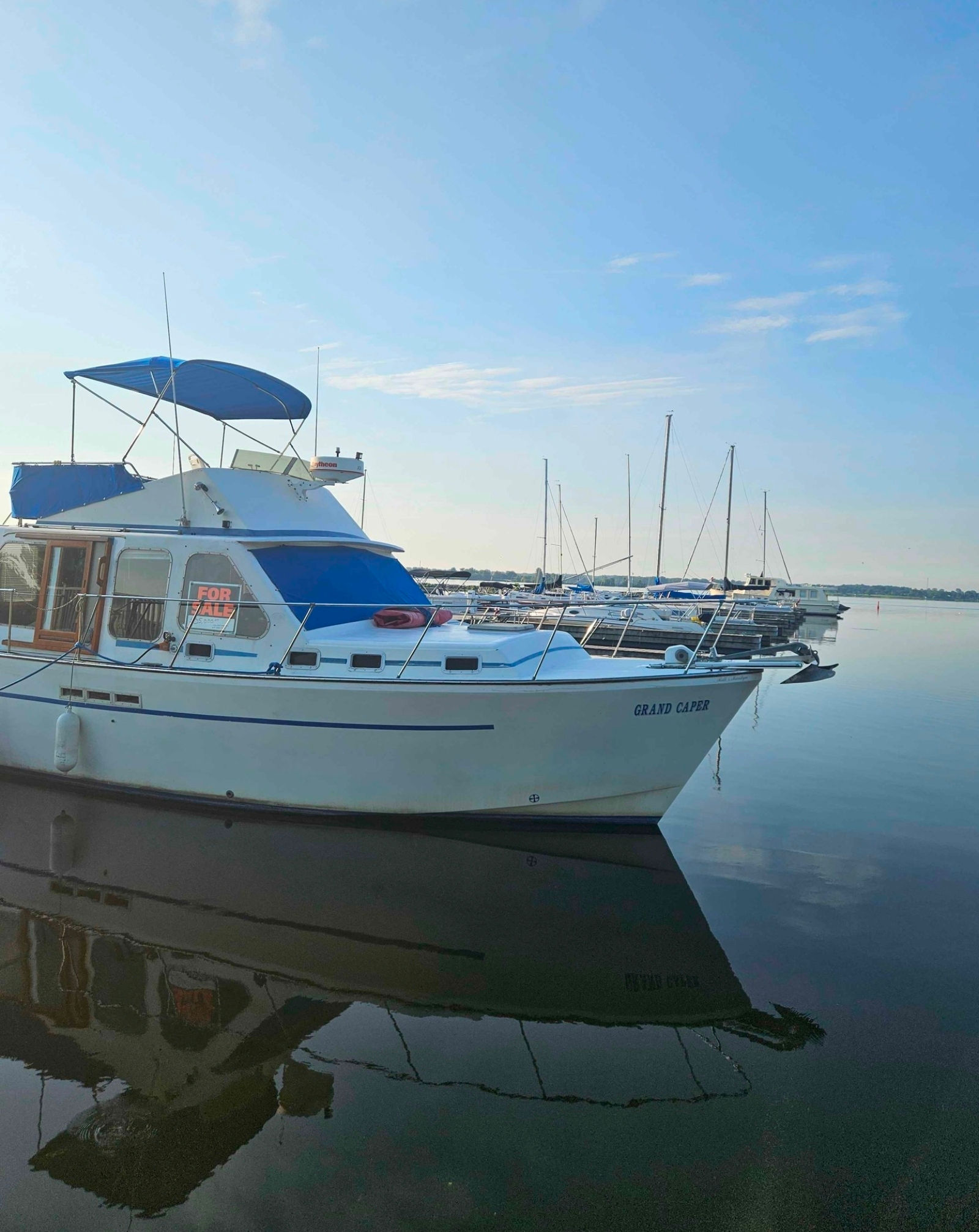 1979 Skyline 39 - Floating Home or Looper Cruising