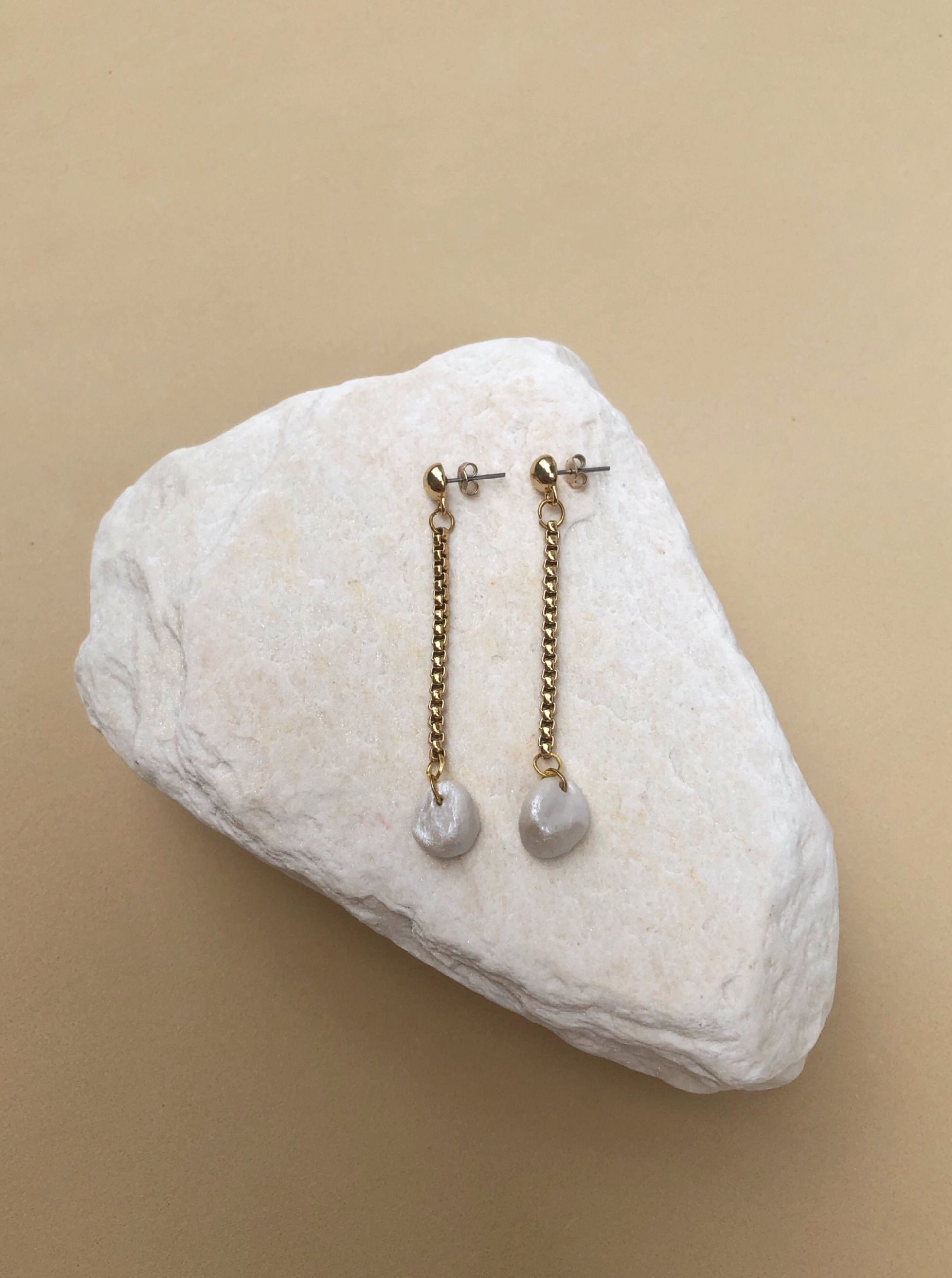 par de brincos pearls