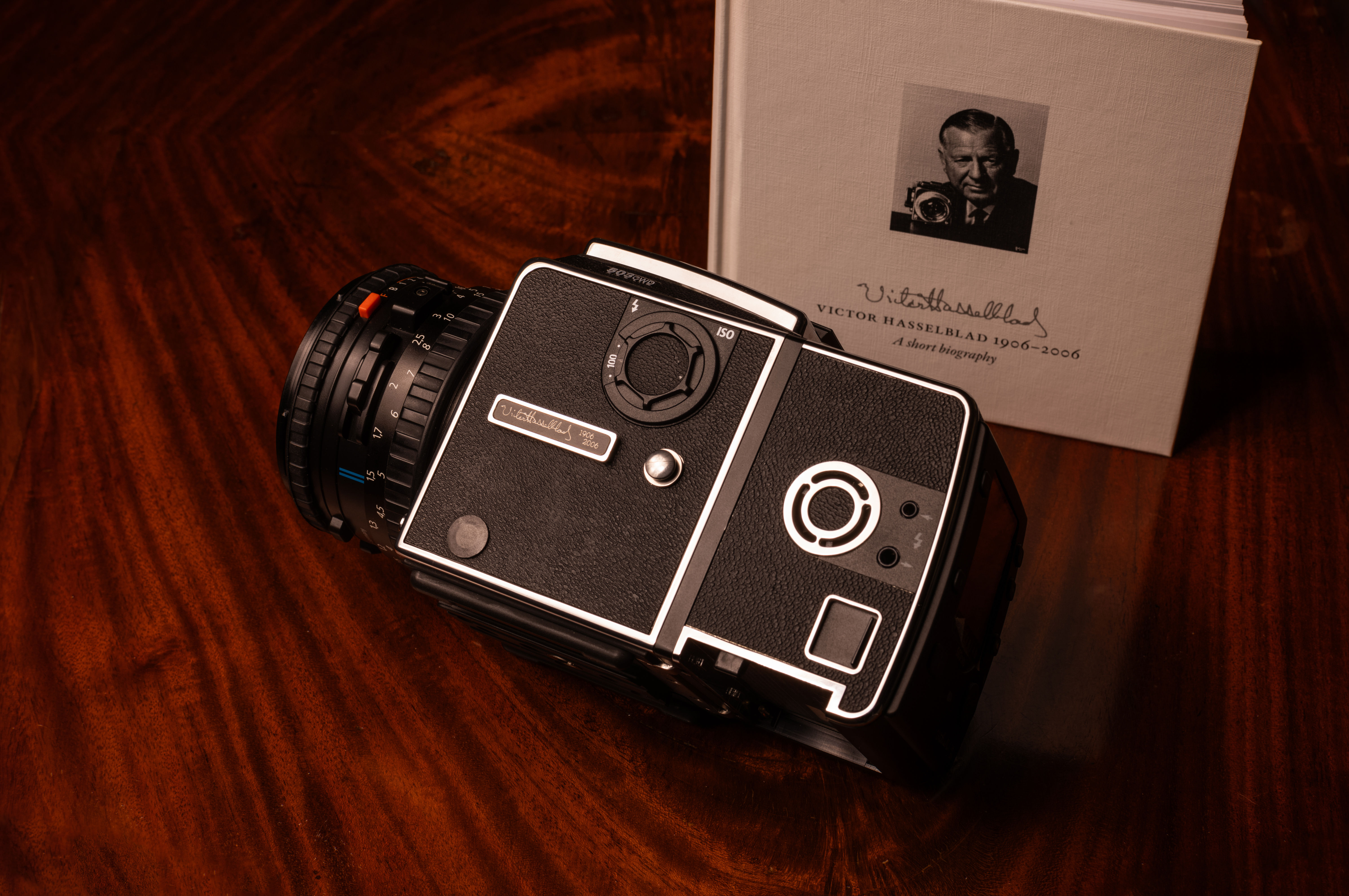 Hasselblad 503CWD + CFV16 Digital Back