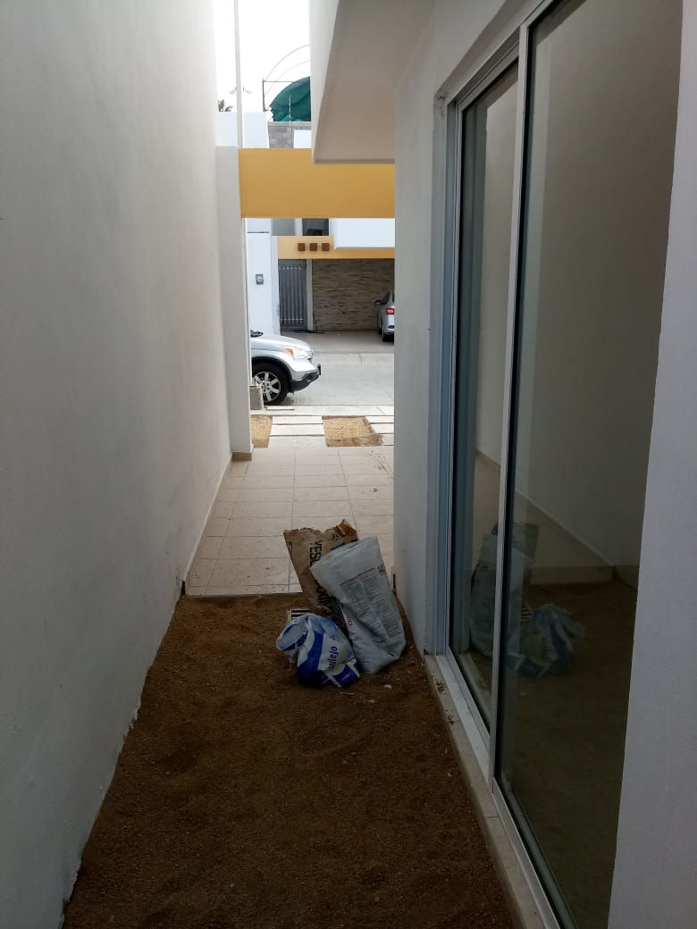 Miniatura: Se vende casa en privada La Perla, Perisur