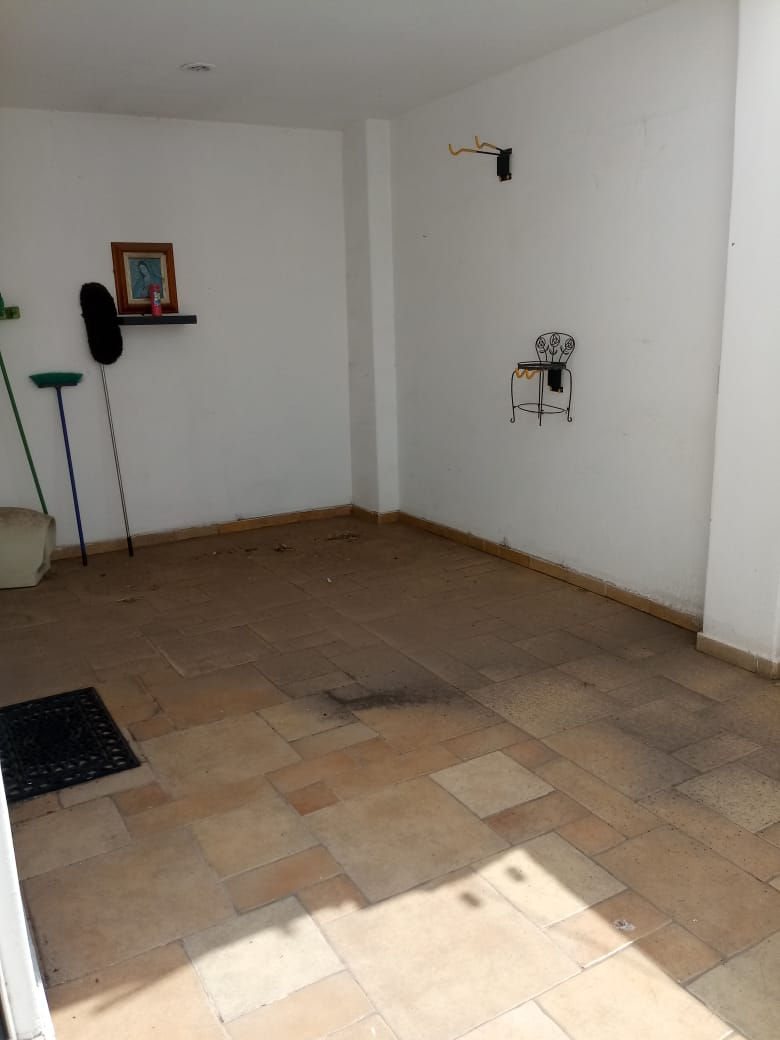 Miniatura: SE RENTA CASA AMUEBLADA EN PRIVADA A UN COSTADO DE EDIFICIO DAFI TRES RIOS