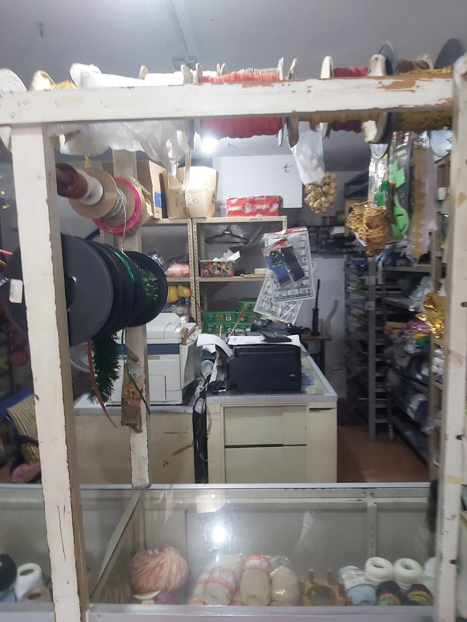 Miniatura: SE TRASPASA PAPELERÍA O SE RENTA LOCAL FTE A LEY CENTRAL VJA, CULIACÁN, SINALOA.
