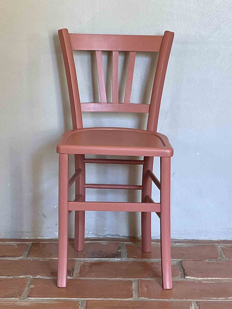 Chaise bistrot ancienne LUTERMA des années 30 en bois, couleur terracotta