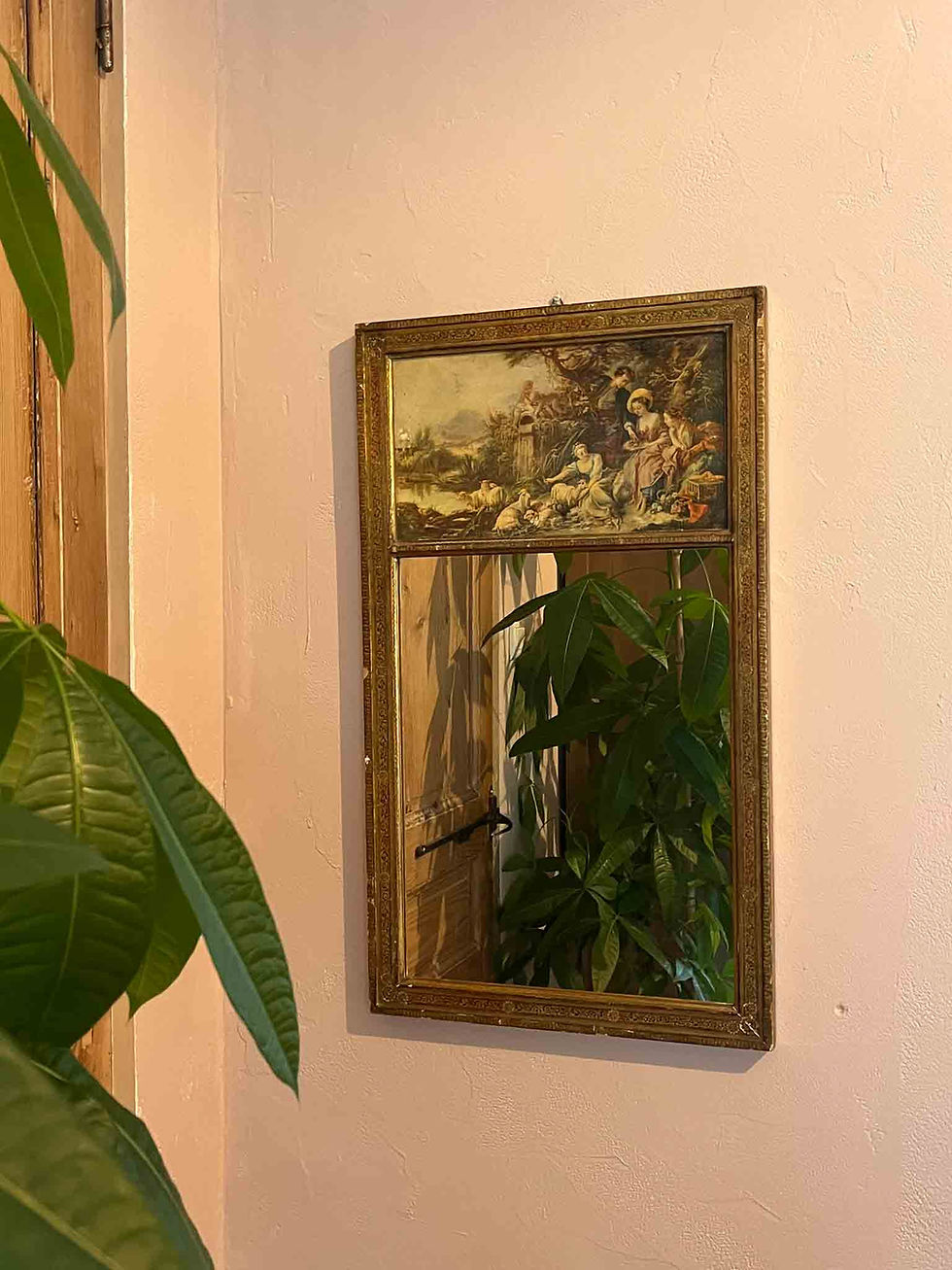Miroir trumeau ancien style Louis XVI en bois et stuc doré