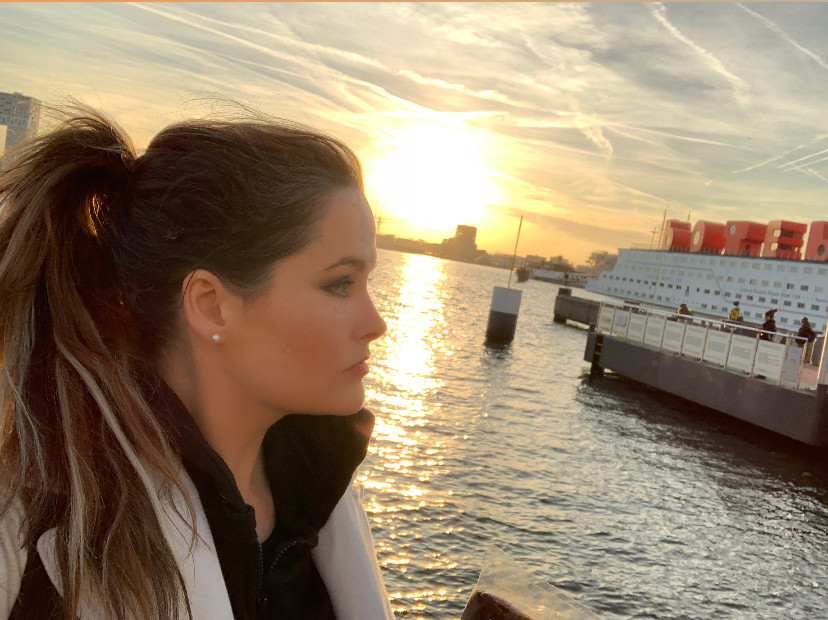 hotel, pier 6, whitney, whitney's wanders, travel, blog, blogger, fashion, vacations, amsterdam, Iamsterdam, boat hotel, stay, water, beauty, model, america's next top model, winner, married, couple, traveling, mynextvacay, next vacay, cheap, affordable