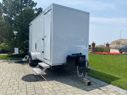 4 stall exterior