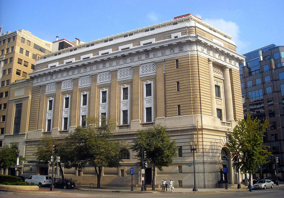 Color photo of the exterior of the
National Museum of Women in the Arts, Washington, D.C.