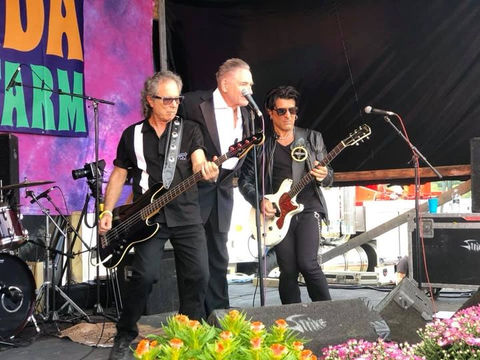 Rob Stoner archive photographs - playing live,  wayawanda 9/15/19 howard williams