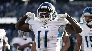 aj-brown-titans-raiders.jpg