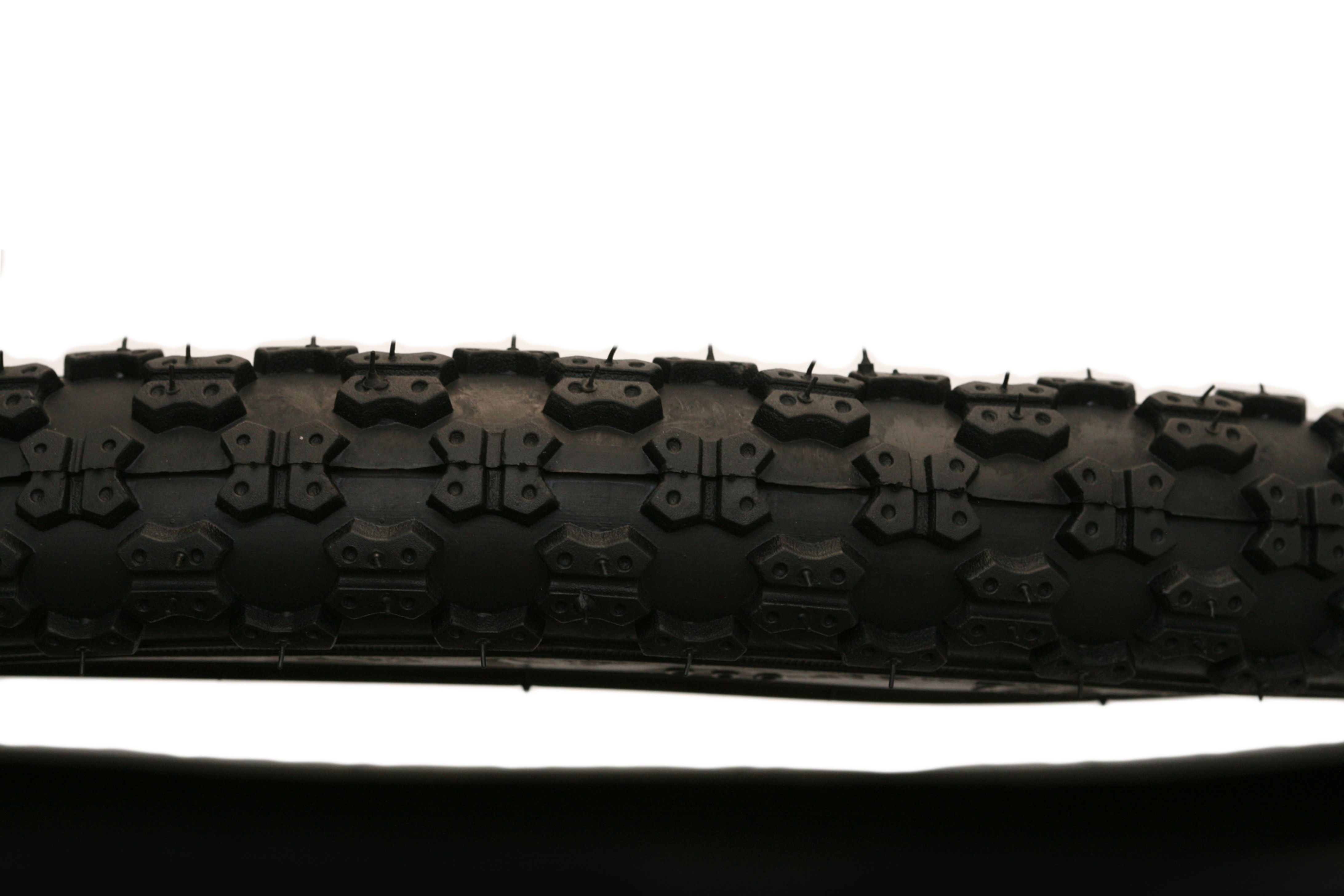 צמיג לאופניים BMX 18X2.125