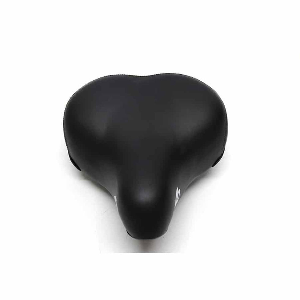 מושב אופניים שחור על רקע לבן, איכותי, נוח, לשימוש יום יומי.