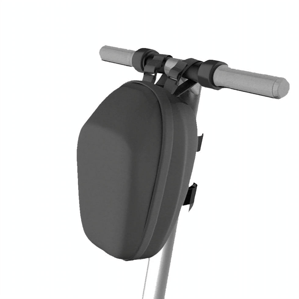 תיק שחור על קורקינט עם ידית אפורה, מעמד לסלולר Kewig M8SP, רקע לבן.