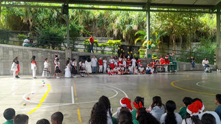 Presentación - Torbellino Navideña