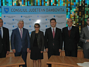 Preşedintele UNESCO Community din Paris, în vizită la CJ Dâmboviţa