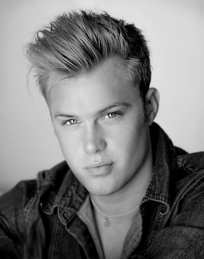 Giles Howe, vocalist and recording artist in Central Florida.