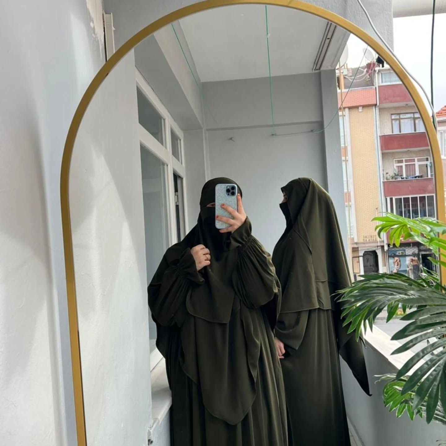 haki renk medine ipeği ferace peçeli ferace modeli istanbul aynı gün teslim