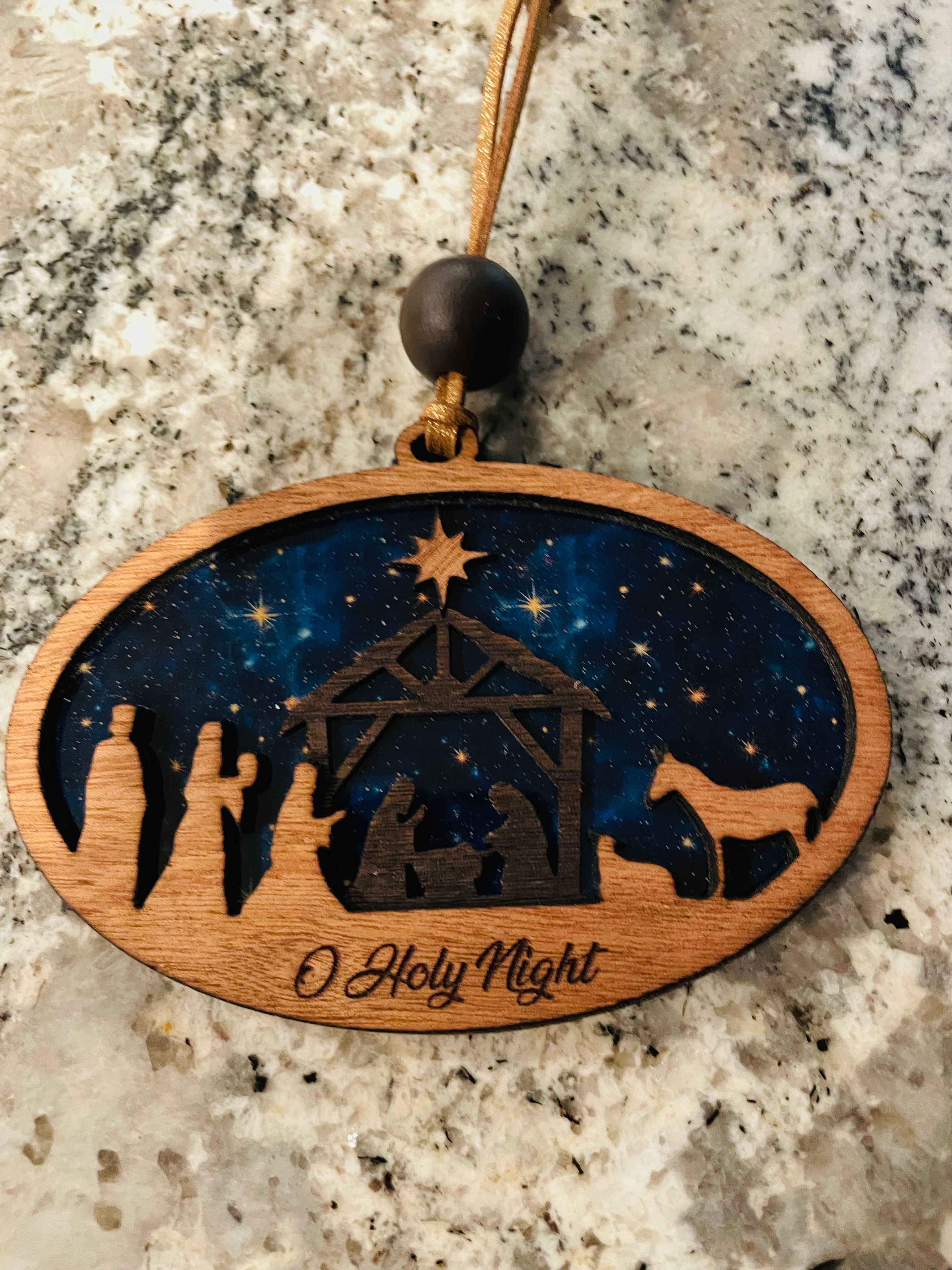 Oval manger ornament