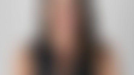 Stefany Valderrama Profile