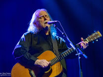 “Whatever Happens, Man”: Warren Haynes Performs Solo at The Fillmore
